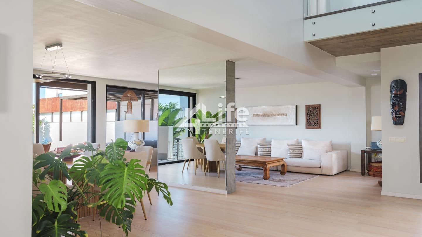 4 chambre Villa/Maison à vendre à Costa Adeje avec piscine garage - 2 625 000 € (Ref: 9813770)