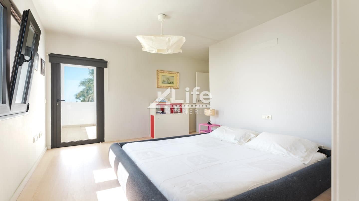 4 chambre Villa/Maison à vendre à Costa Adeje avec piscine garage - 2 625 000 € (Ref: 9813770)