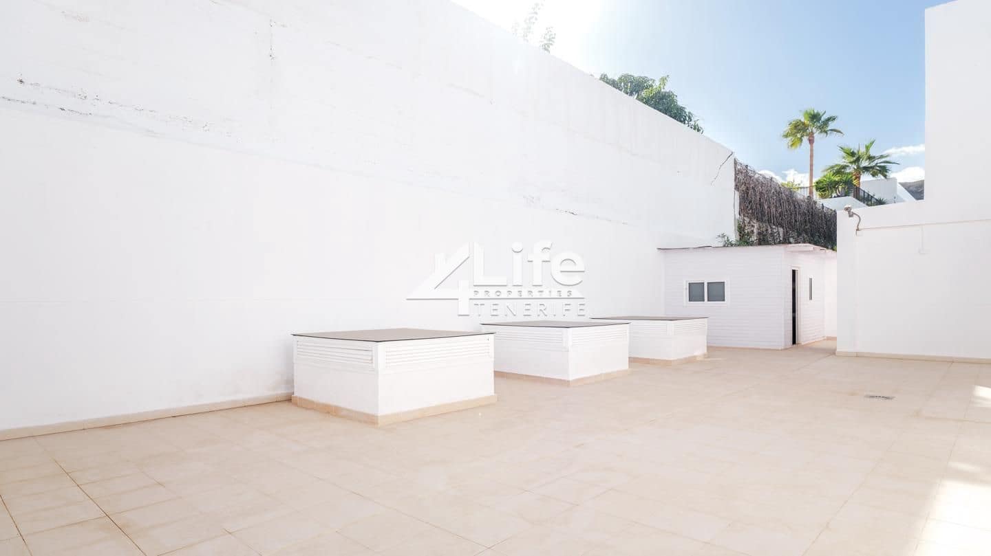 4 chambre Villa/Maison à vendre à Costa Adeje avec piscine garage - 2 625 000 € (Ref: 9813770)