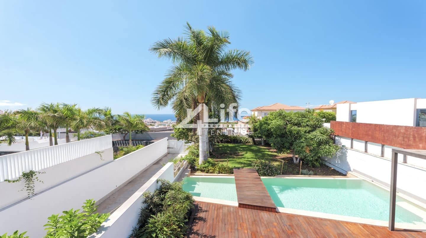 4 chambre Villa/Maison à vendre à Costa Adeje avec piscine garage - 2 625 000 € (Ref: 9813770)