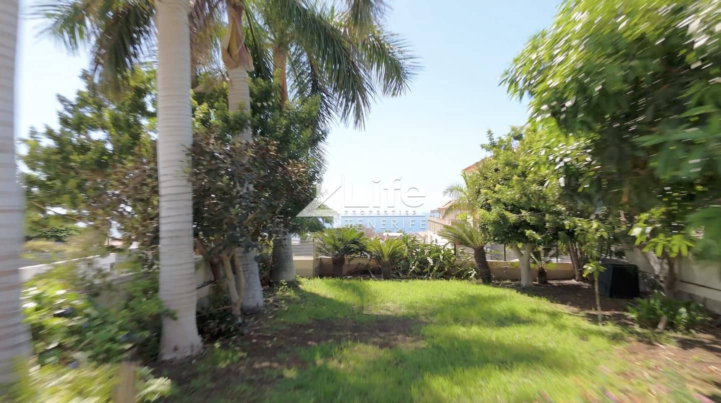 4 chambre Villa/Maison à vendre à Costa Adeje avec piscine garage - 2 625 000 € (Ref: 9813770)