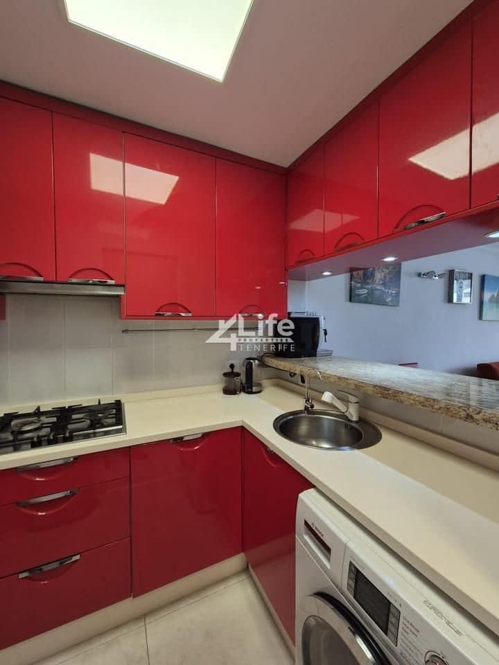 2 bedroom Flat for sale in Playa de las Americas - € 630,000 (Ref: 9819327)