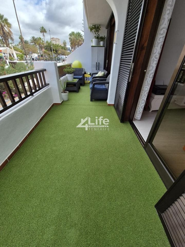 2 bedroom Flat for sale in Playa de las Americas - € 630,000 (Ref: 9819327)