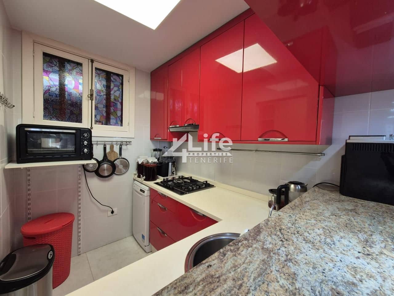2 bedroom Flat for sale in Playa de las Americas - € 630,000 (Ref: 9819327)