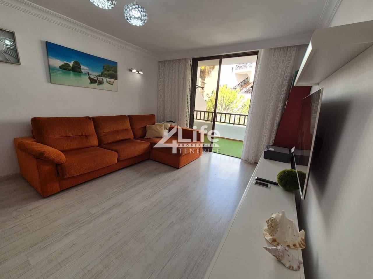 2 bedroom Flat for sale in Playa de las Americas - € 630,000 (Ref: 9819327)