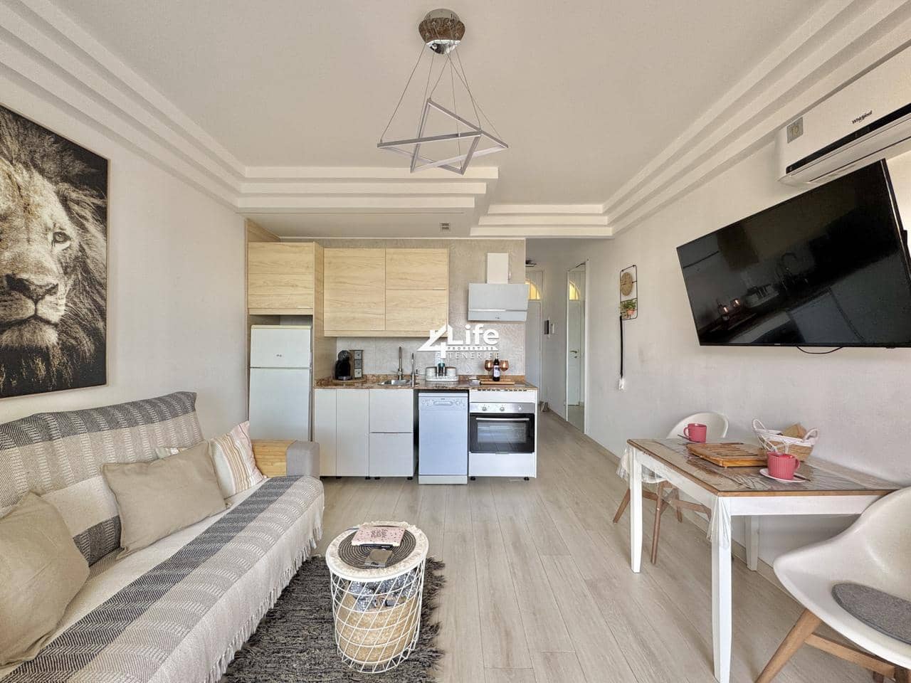 1 bedroom Flat for sale in Costa Adeje with pool - € 330,000 (Ref: 9821985)