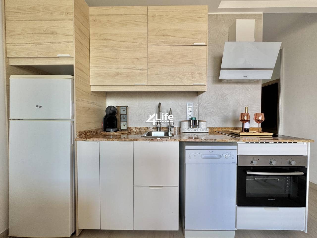 1 bedroom Flat for sale in Costa Adeje with pool - € 330,000 (Ref: 9821985)