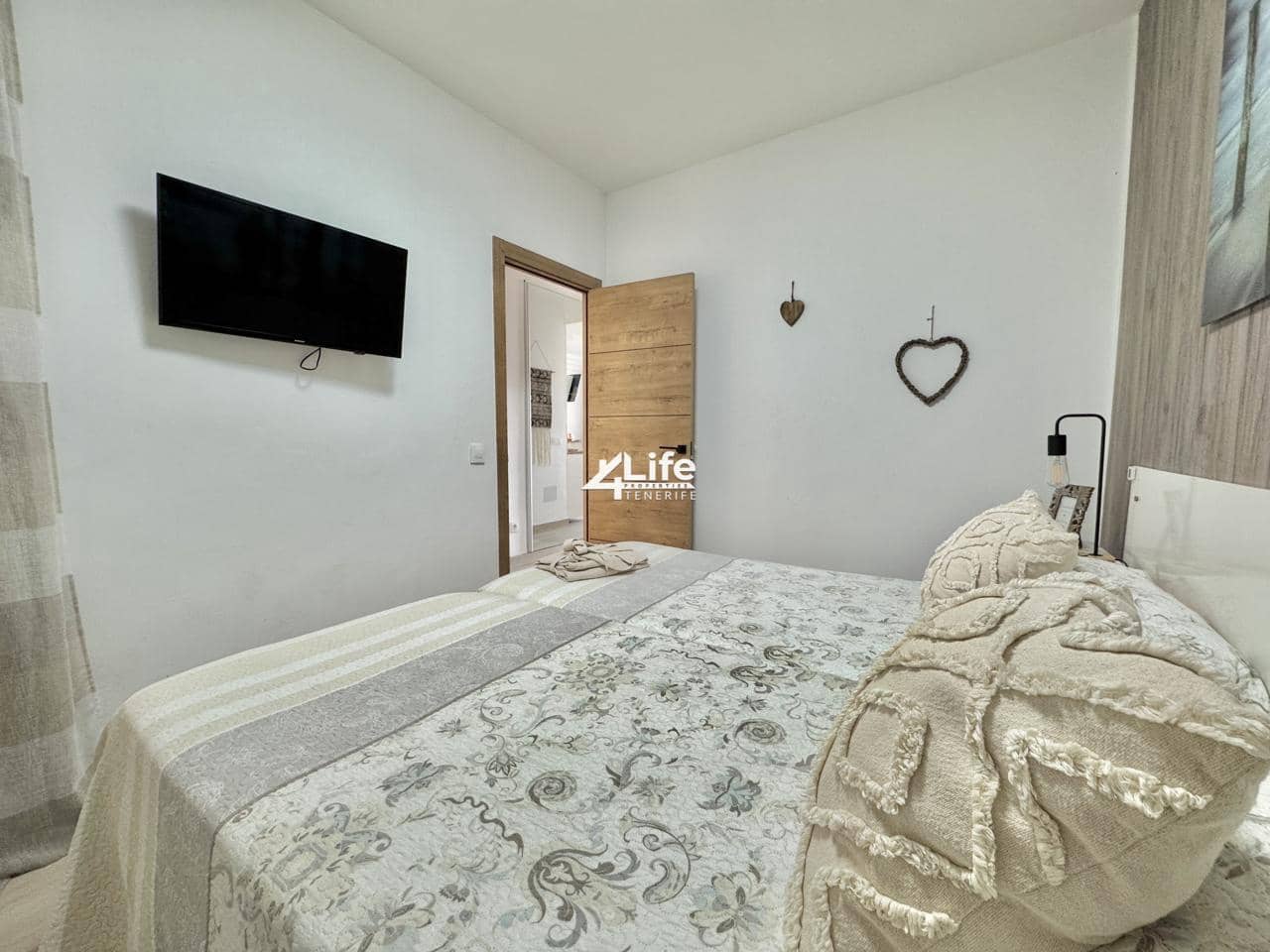 1 bedroom Flat for sale in Costa Adeje with pool - € 330,000 (Ref: 9821985)