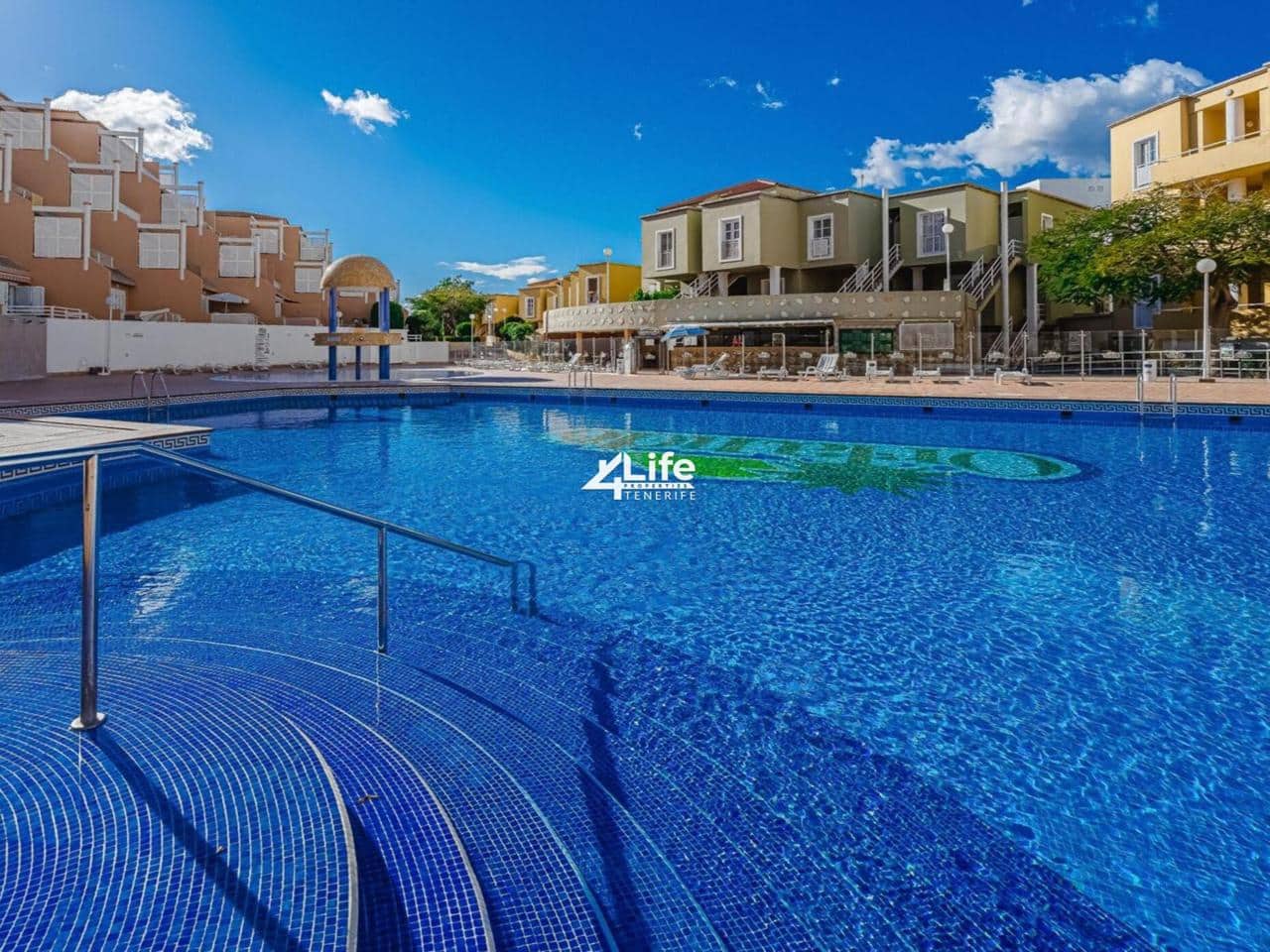 1 bedroom Flat for sale in Costa Adeje with pool - € 330,000 (Ref: 9821985)