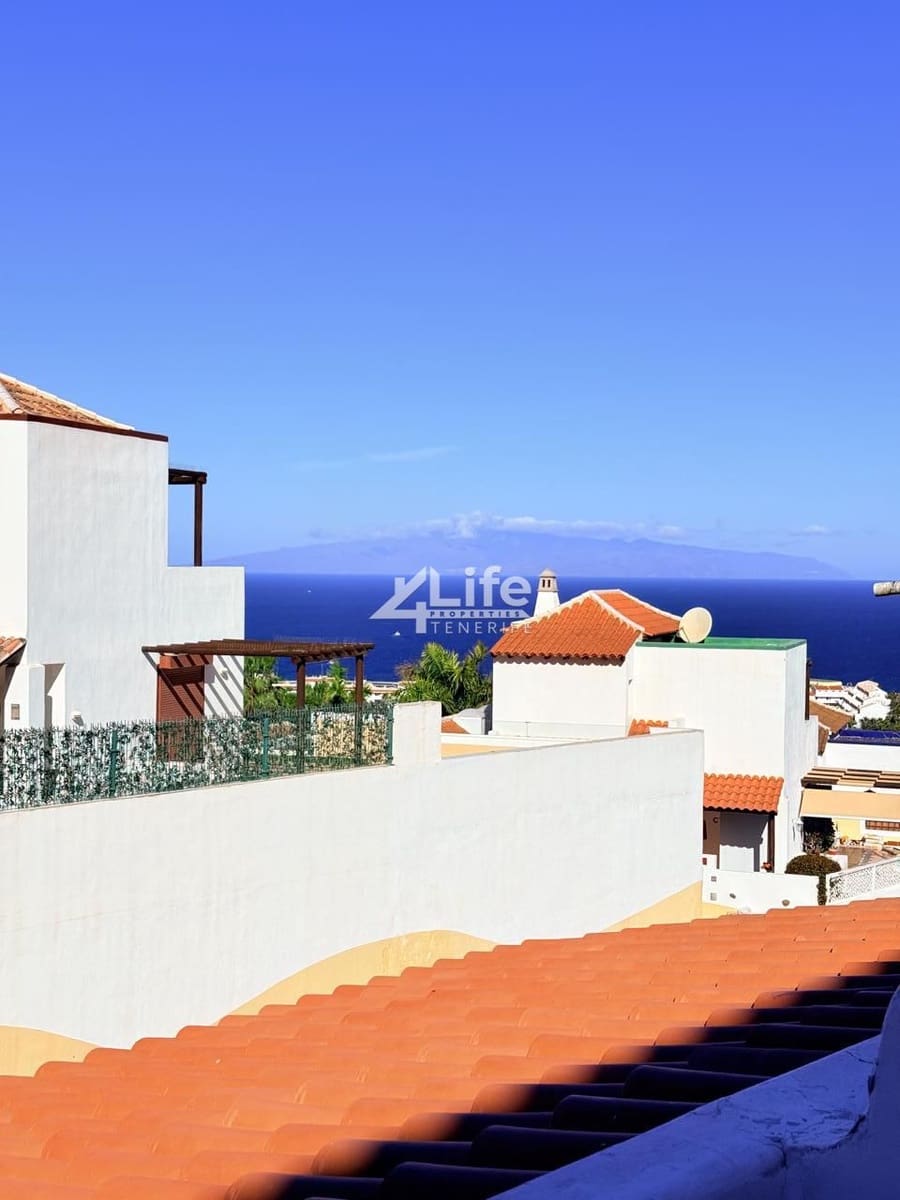 1 bedroom Flat for sale in Costa Adeje - € 240,000 (Ref: 9824204)