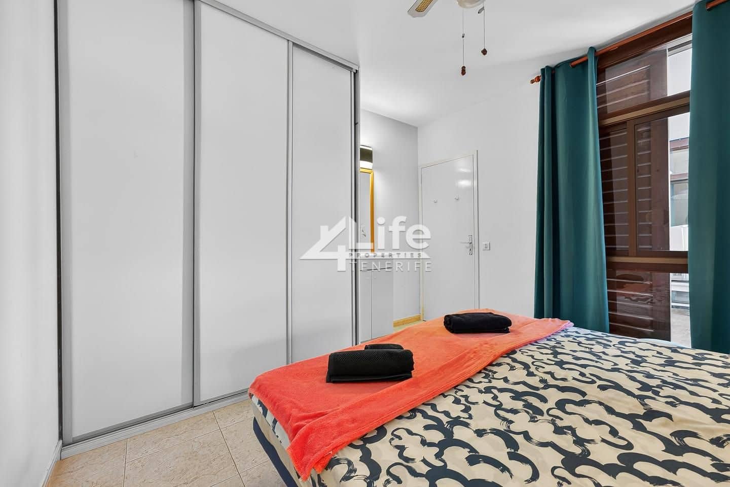 2 bedroom Flat for sale in Costa del Silencio - € 229,000 (Ref: 9834552)