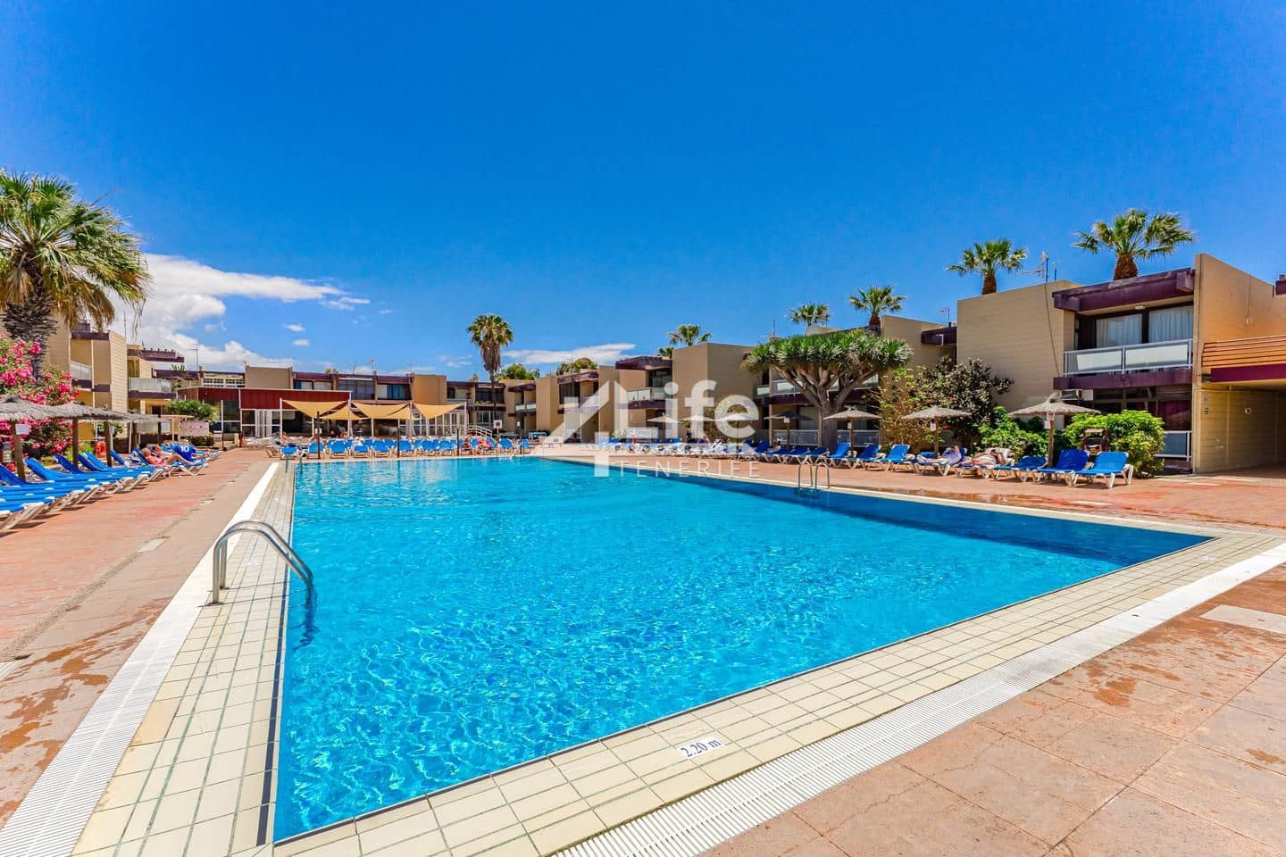 2 bedroom Flat for sale in Costa del Silencio - € 229,000 (Ref: 9834552)