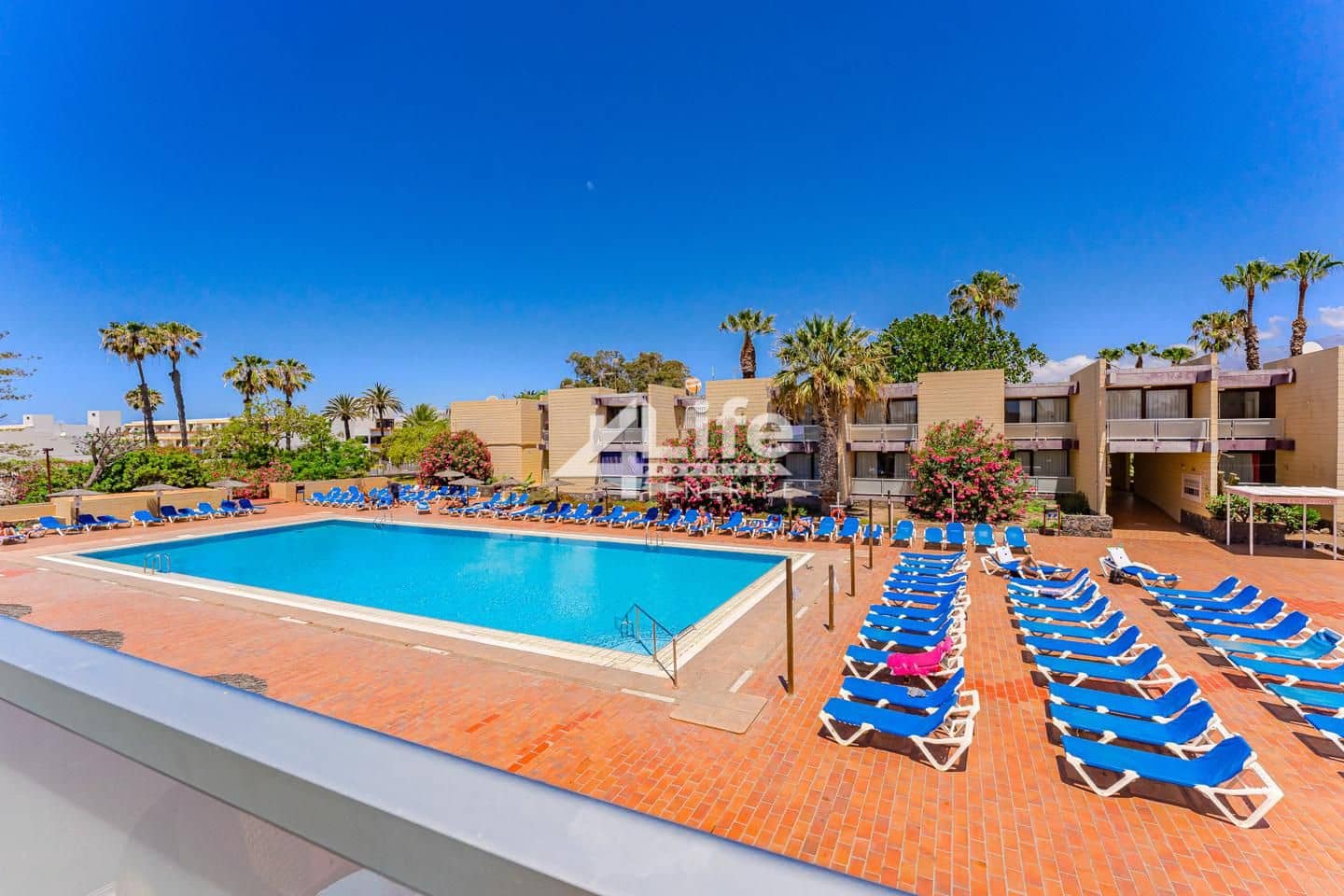 2 bedroom Flat for sale in Costa del Silencio - € 229,000 (Ref: 9834552)