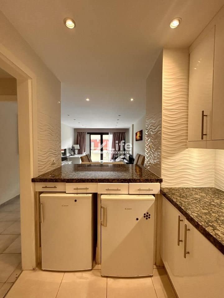 2 bedroom Flat for sale in Arona with pool - € 410,000 (Ref: 9854612)