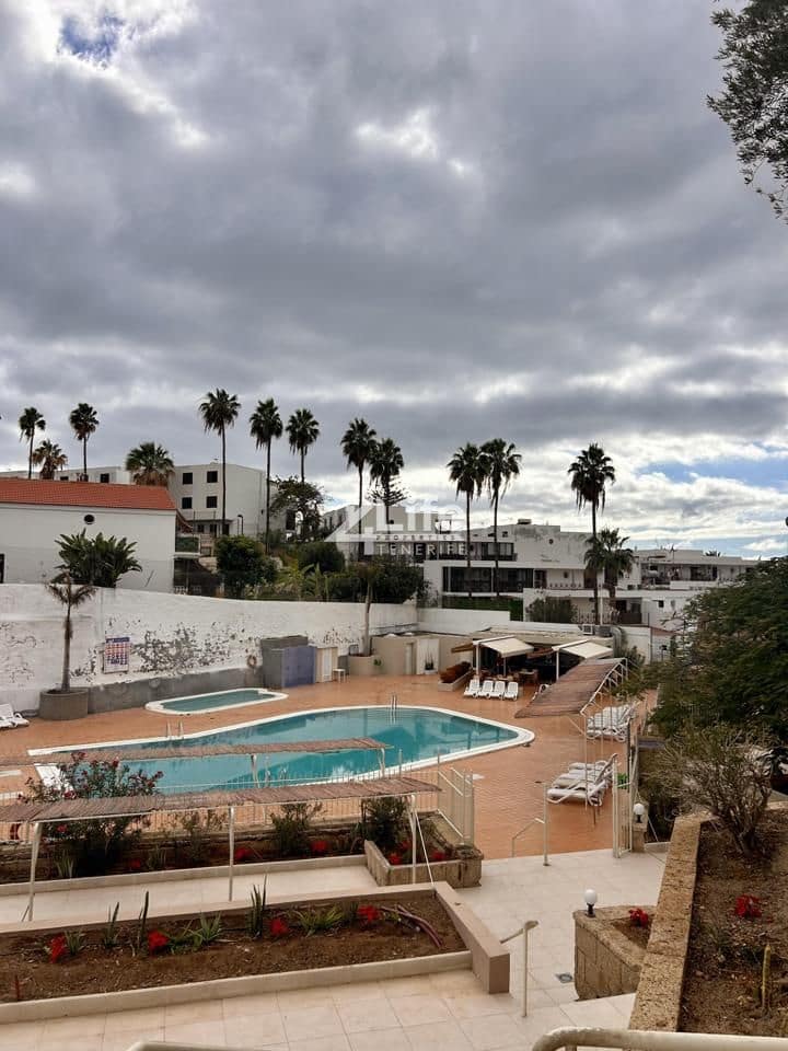 2 bedroom Flat for sale in Arona with pool - € 410,000 (Ref: 9854612)
