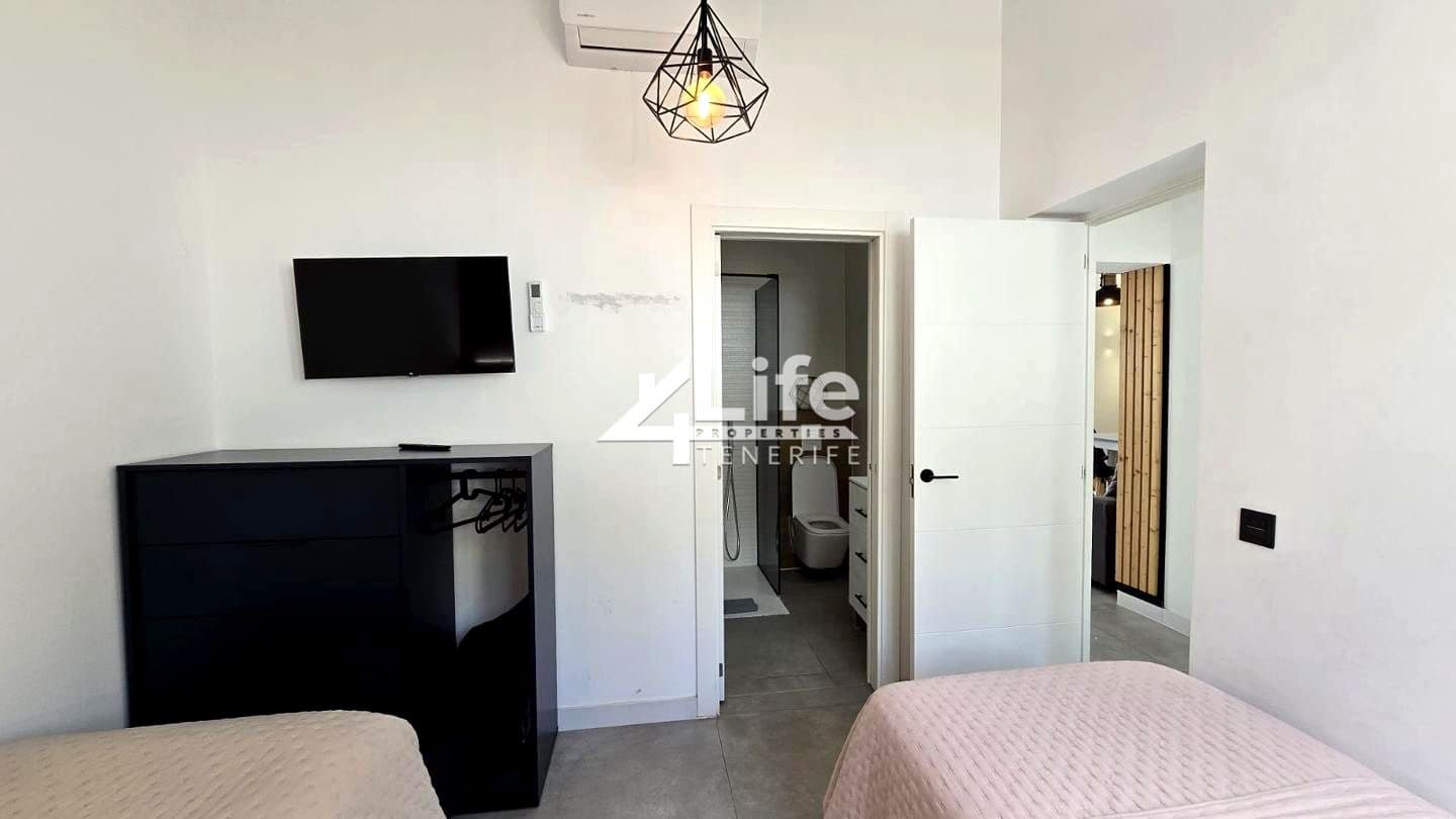 Piso de 3 habitaciones en Costa Adeje en venta - 525.000 € (Ref: 9854613)
