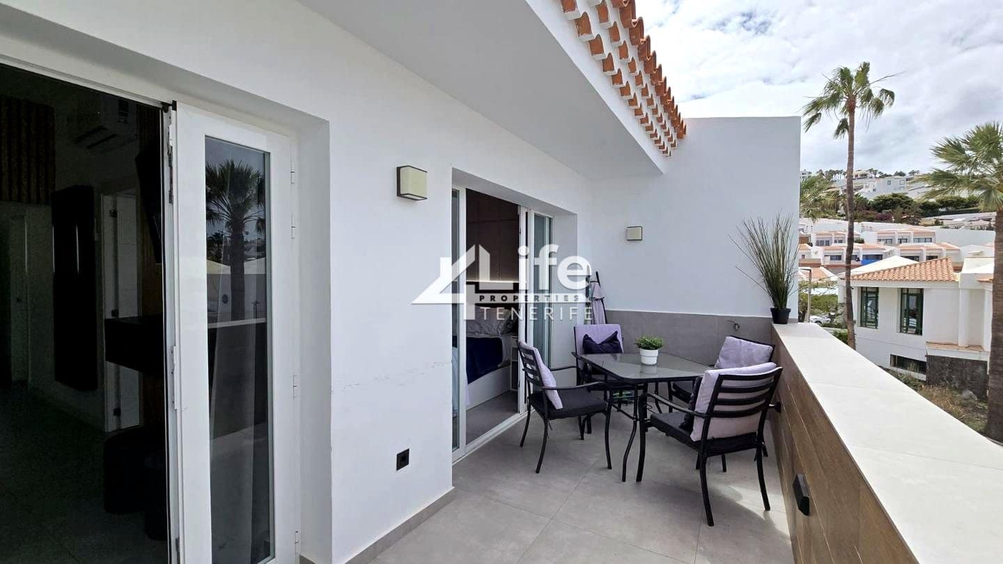 Piso de 3 habitaciones en Costa Adeje en venta - 525.000 € (Ref: 9854613)