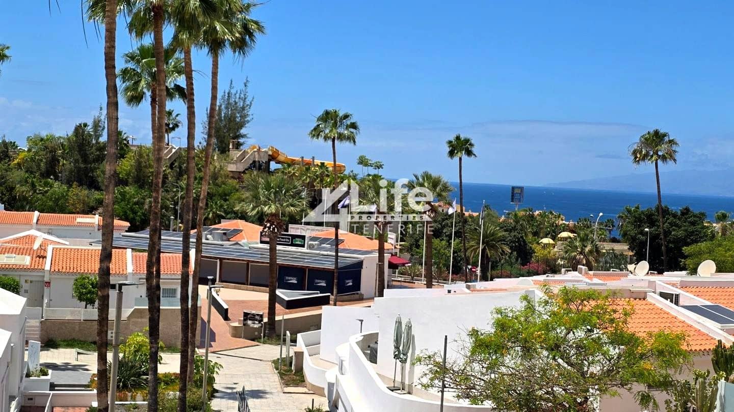 Piso de 3 habitaciones en Costa Adeje en venta - 525.000 € (Ref: 9854613)