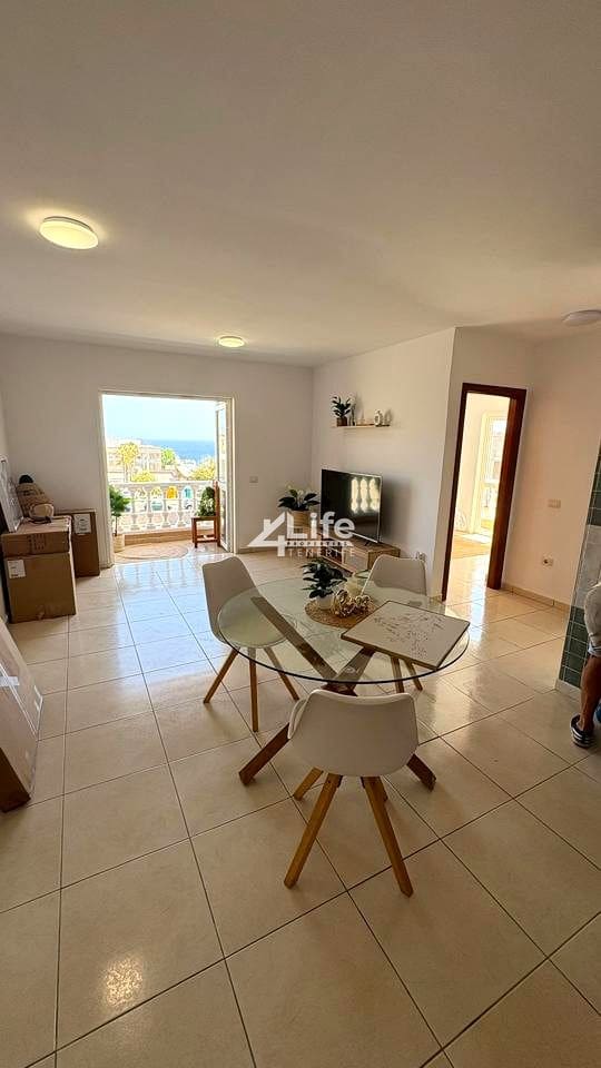 2 bedroom Flat for sale in Los Abrigos - € 239,000 (Ref: 9860988)