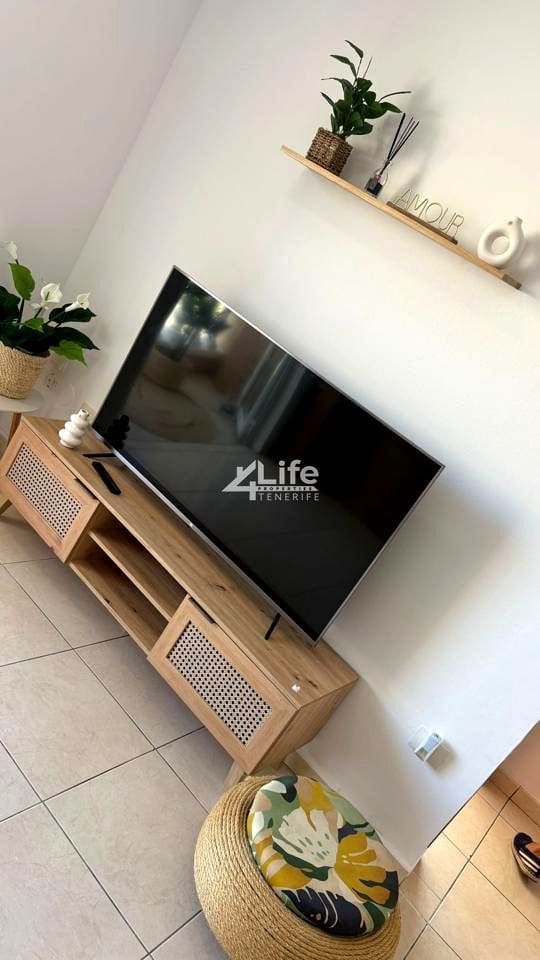 2 bedroom Flat for sale in Los Abrigos - € 239,000 (Ref: 9860988)