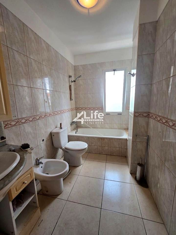 2 bedroom Flat for sale in Los Abrigos - € 239,000 (Ref: 9860988)