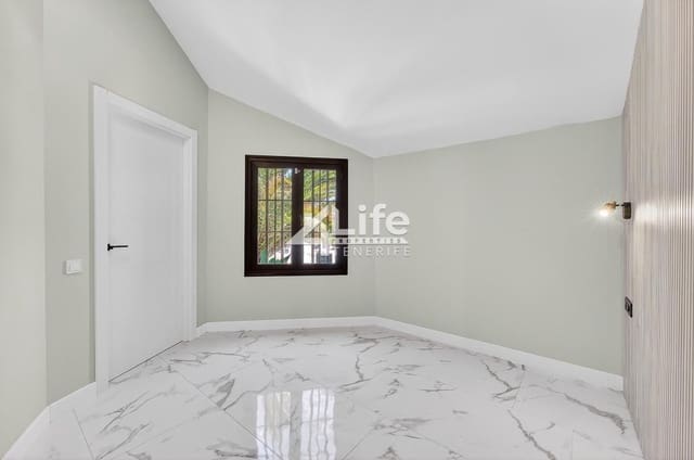 1 chambre Appartement à vendre à San Eugenio Alto, Adeje avec piscine - 320 000 € (Ref: 9861249)