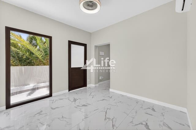 1 chambre Appartement à vendre à San Eugenio Alto, Adeje avec piscine - 320 000 € (Ref: 9861249)