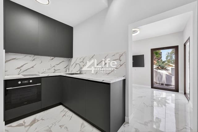 1 chambre Appartement à vendre à San Eugenio Alto, Adeje avec piscine - 320 000 € (Ref: 9861249)