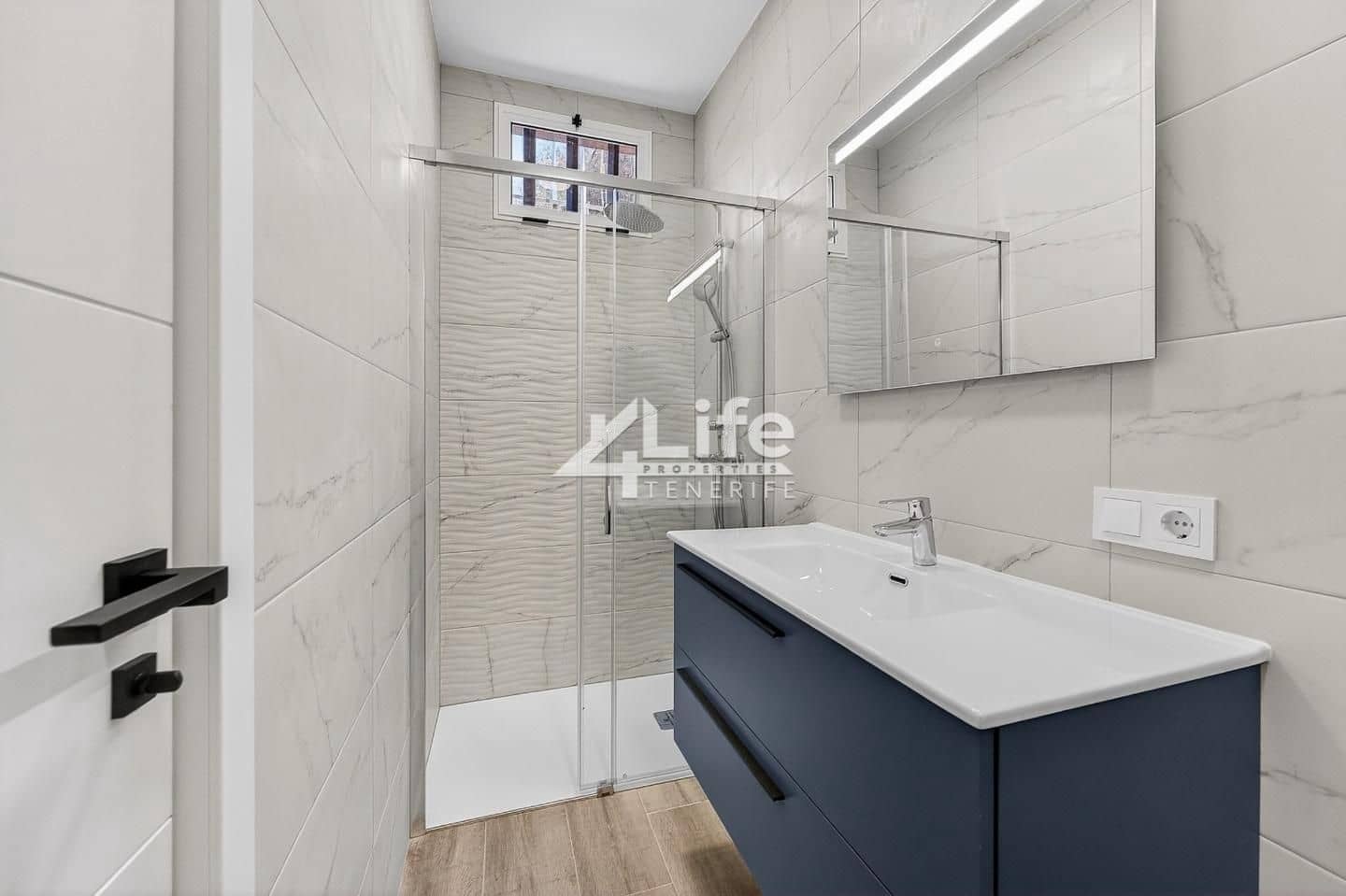 1 chambre Appartement à vendre à Costa Adeje avec piscine - 320 000 € (Ref: 9861249)