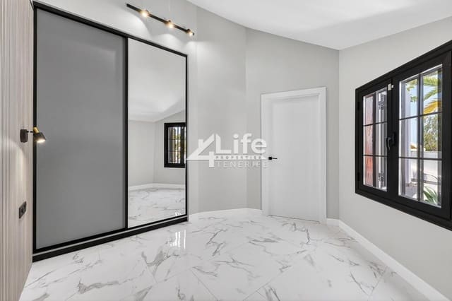 1 chambre Appartement à vendre à San Eugenio Alto, Adeje avec piscine - 320 000 € (Ref: 9861249)