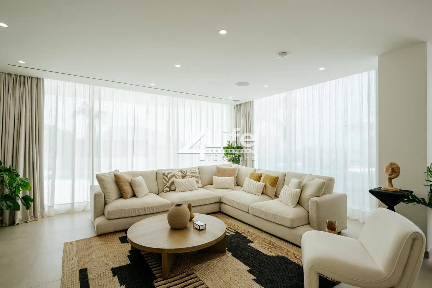 3 soverom Villa til salgs i Costa Adeje med svømmebasseng garasje - € 2 315 500 (Ref: 9861250)