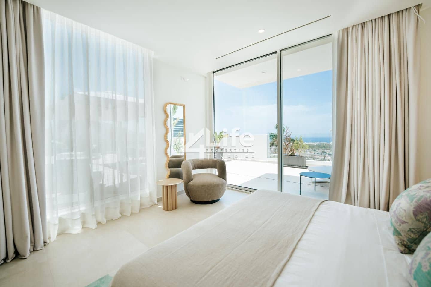 3 soverom Villa til salgs i Costa Adeje med svømmebasseng garasje - € 2 315 500 (Ref: 9861250)