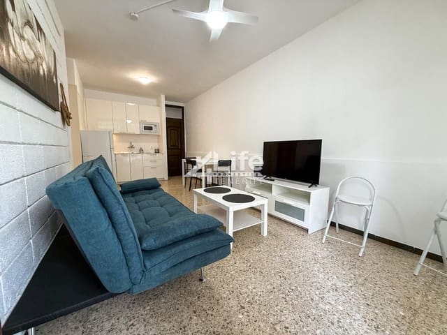 1 soveværelse Lejlighed til leje i Playa de las Americas, Arona - € 1.200 (Ref: 9868310)