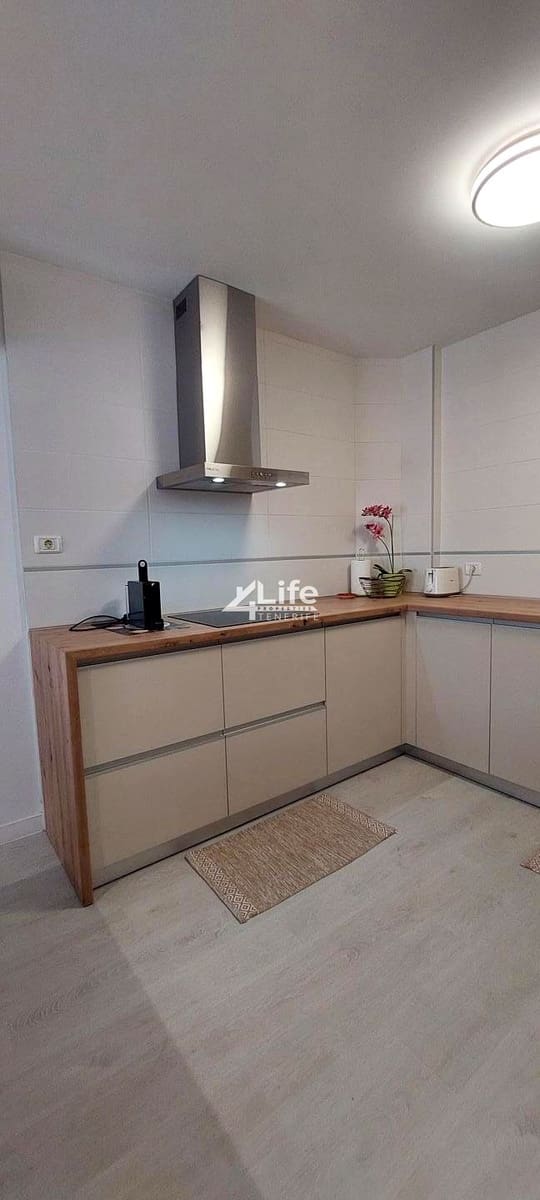 2 chambre Appartement à vendre à Adeje avec garage - 265 000 € (Ref: 9879717)