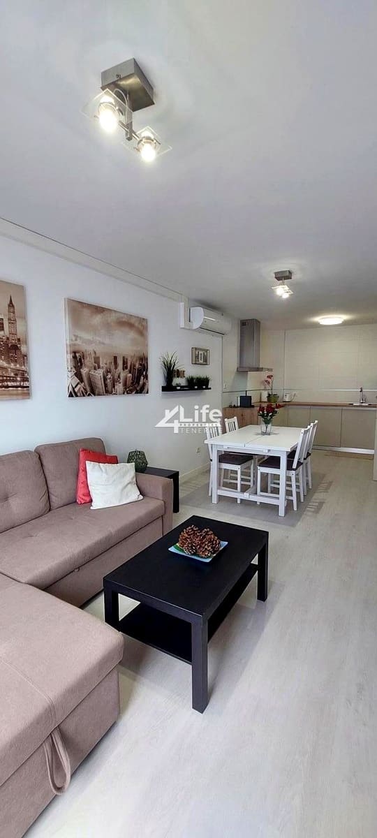 2 chambre Appartement à vendre à Adeje avec garage - 265 000 € (Ref: 9879717)