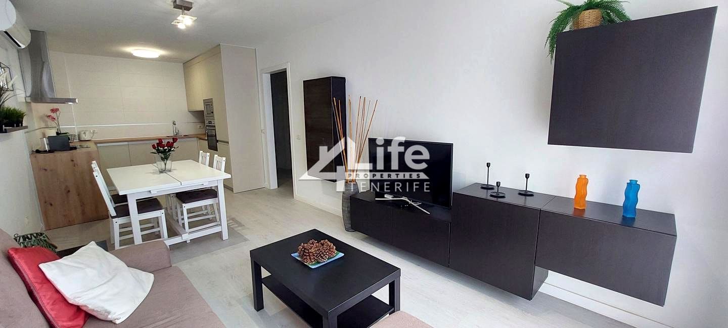 2 chambre Appartement à vendre à Adeje avec garage - 265 000 € (Ref: 9879717)