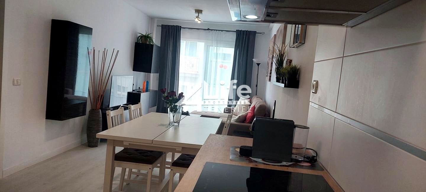 2 chambre Appartement à vendre à Adeje avec garage - 265 000 € (Ref: 9879717)