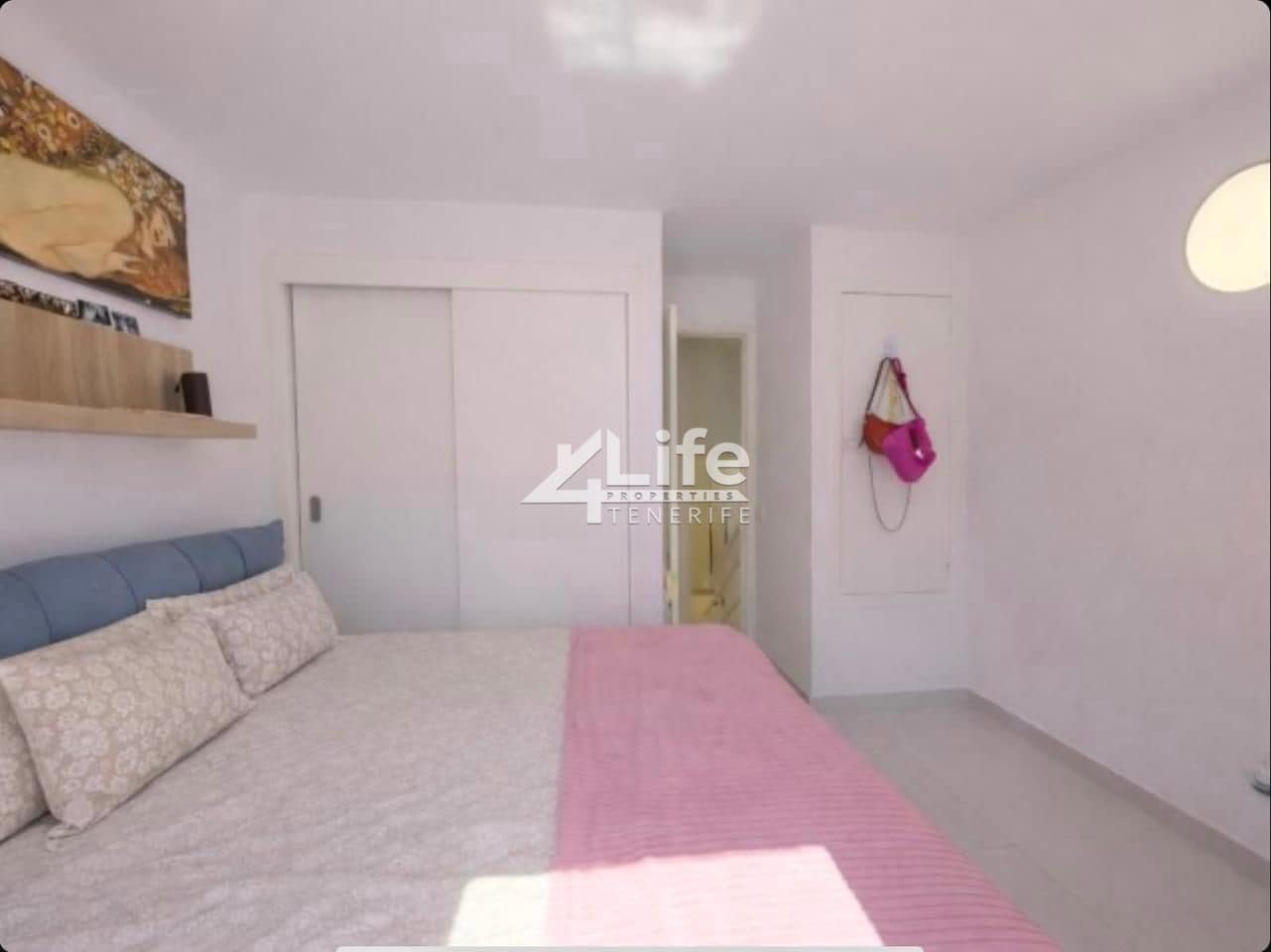 2 soveværelse Lejlighed til salg i Playa de las Americas med swimmingpool - € 415.000 (Ref: 9891192)