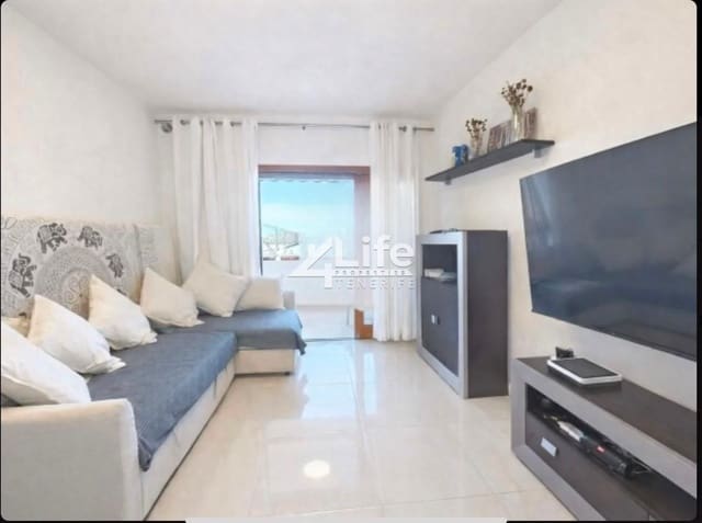 2 soveværelse Lejlighed til salg i Playa de las Americas, Arona med swimmingpool - € 415.000 (Ref: 9891192)