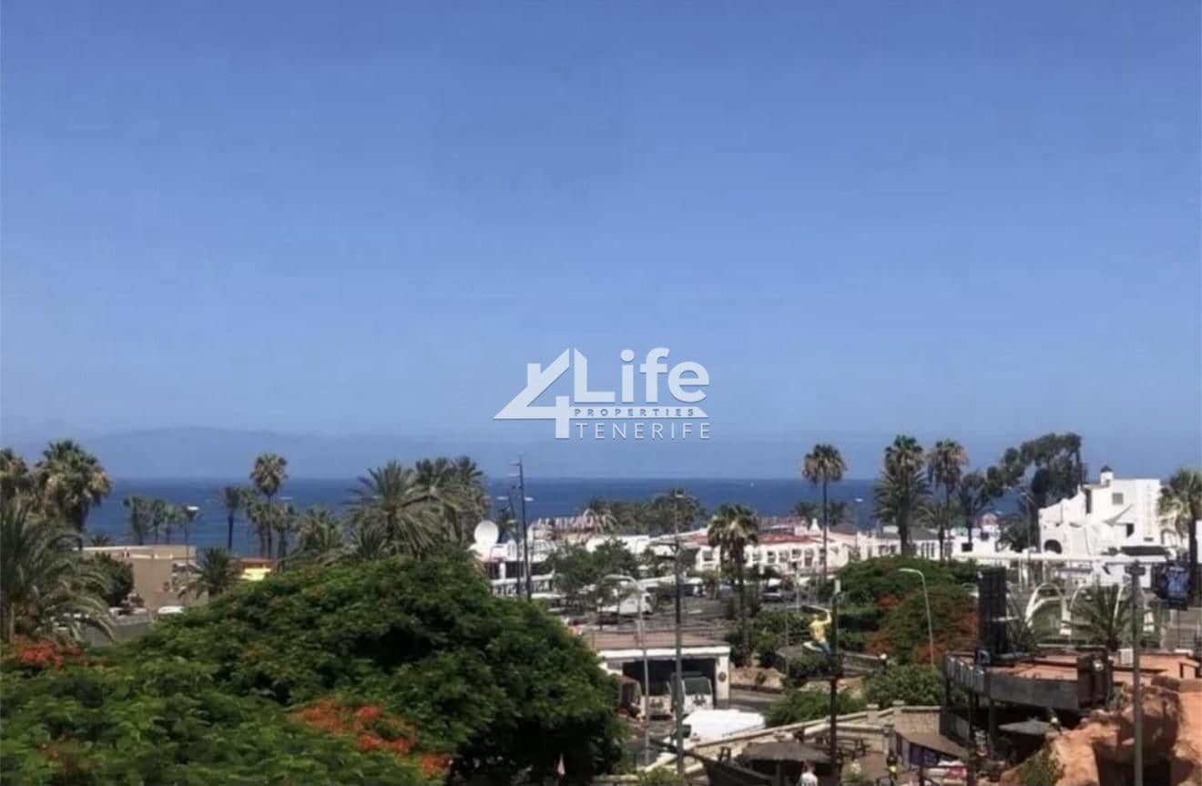 2 soveværelse Lejlighed til salg i Playa de las Americas med swimmingpool - € 415.000 (Ref: 9891192)