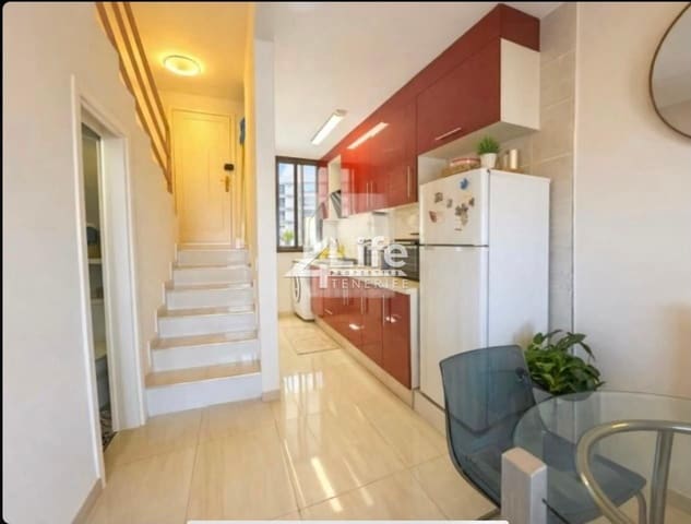 2 soveværelse Lejlighed til salg i Playa de las Americas, Arona med swimmingpool - € 415.000 (Ref: 9891192)
