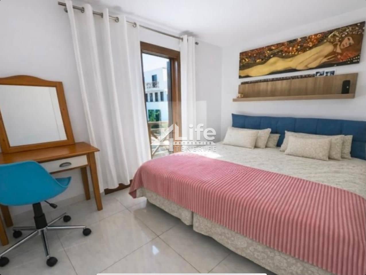 2 soveværelse Lejlighed til salg i Playa de las Americas med swimmingpool - € 415.000 (Ref: 9891192)