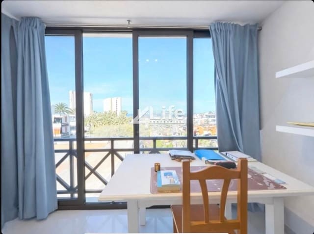2 soveværelse Lejlighed til salg i Playa de las Americas, Arona med swimmingpool - € 415.000 (Ref: 9891192)