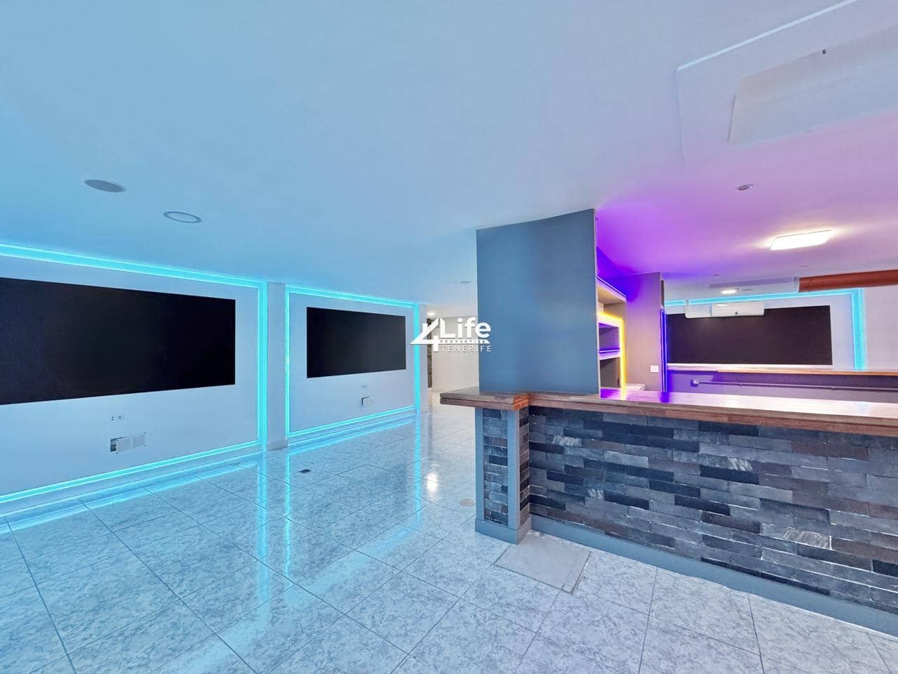1 sovrum Företag till salu i Playa del Duque - 750 000 € (Ref: 9893080)