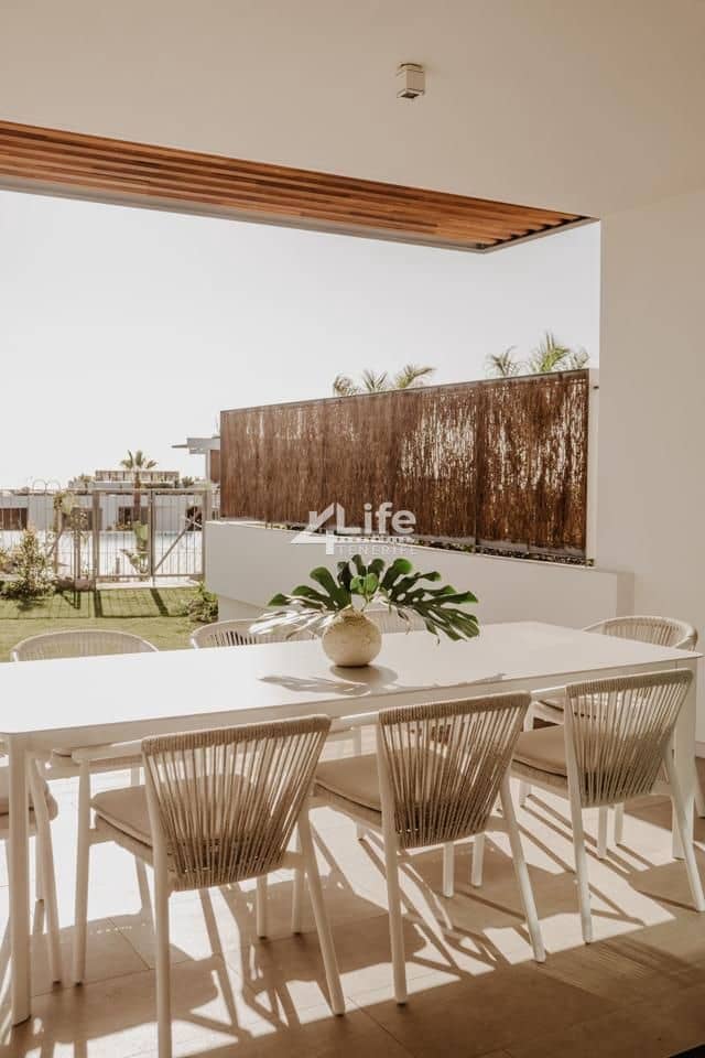 3 Zimmer Wohnung zu verkaufen in Adeje mit Pool Garage - 1.600.000 € (Ref: 9897402)