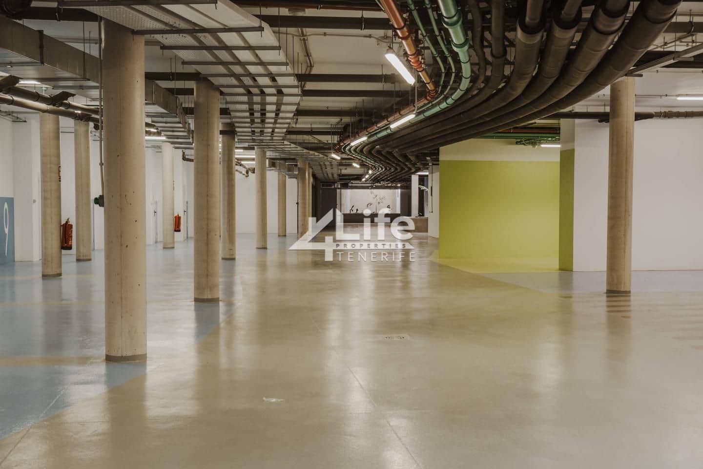 3 Zimmer Wohnung zu verkaufen in Adeje mit Pool Garage - 1.600.000 € (Ref: 9897402)