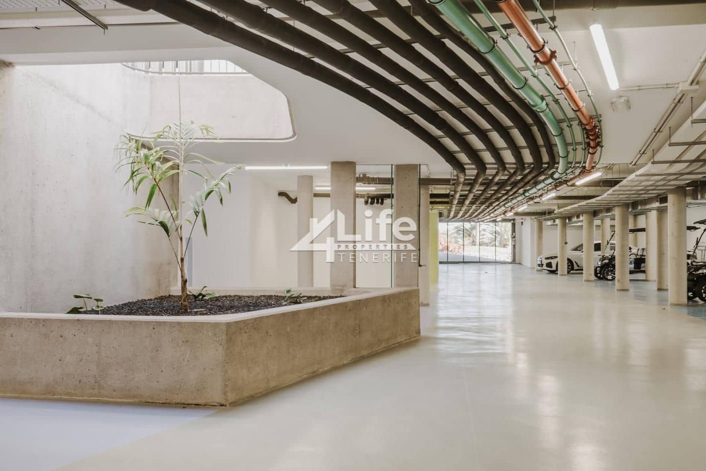 3 Zimmer Wohnung zu verkaufen in Adeje mit Pool Garage - 1.600.000 € (Ref: 9897402)