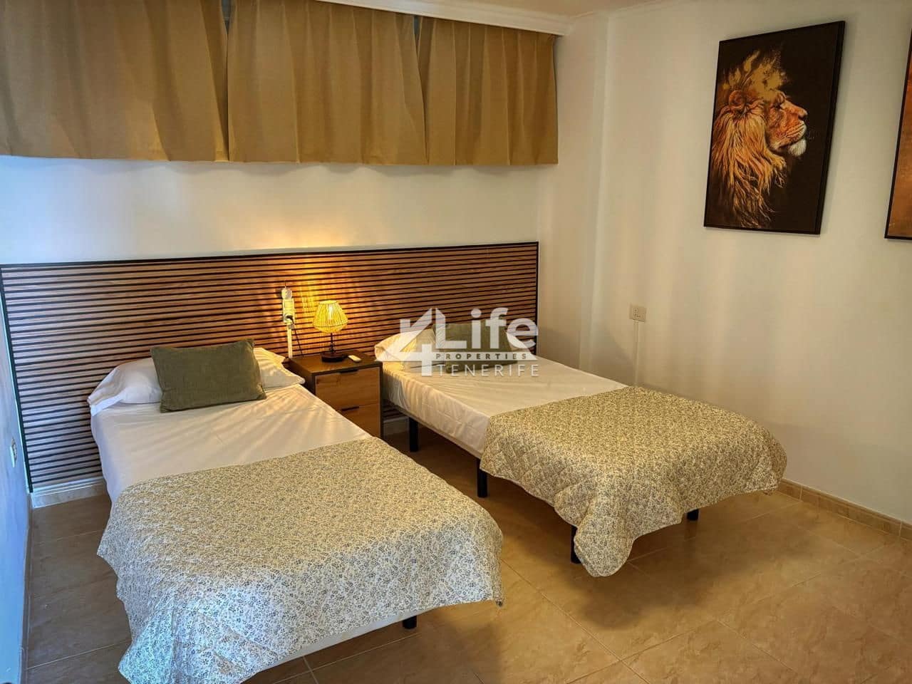 2 bedroom Flat for sale in Costa Adeje with pool - € 395,000 (Ref: 9899812)