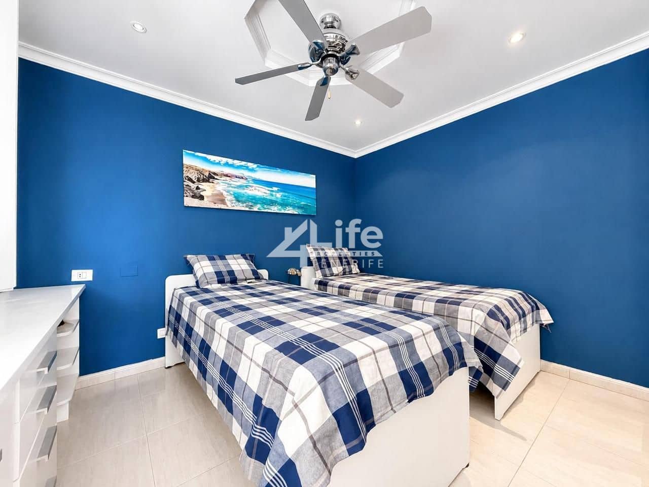 1 bedroom Flat for sale in Los Gigantes - € 235,000 (Ref: 9909742)