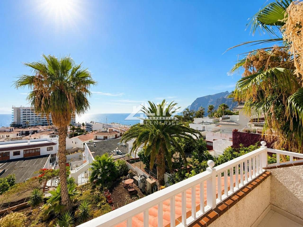 1 bedroom Flat for sale in Los Gigantes - € 235,000 (Ref: 9909742)